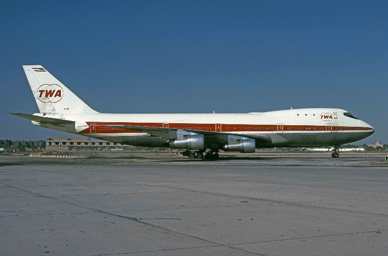 Boeing 747-100 & 200, pictures, technical data, history - Barrie Aircraft Museum