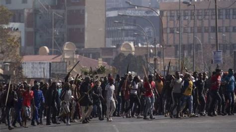 South Africa looting update : Riots, looting and protest for Kwazulu-Natal, Gauteng - wetin dey ...